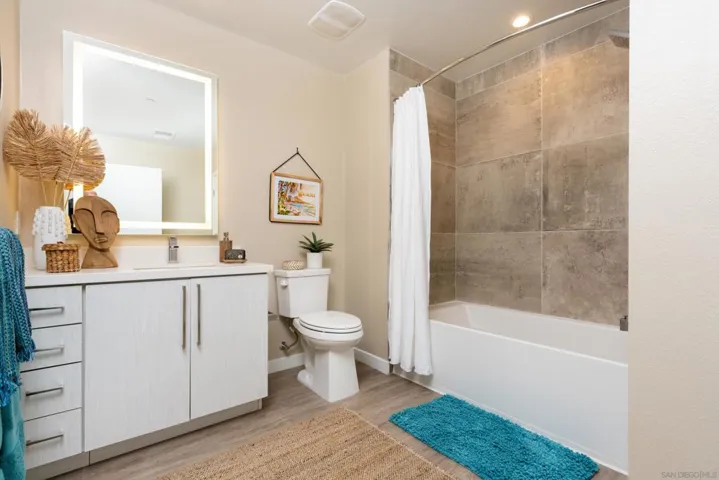 355 N Cleveland Street, Oceanside, California 92056