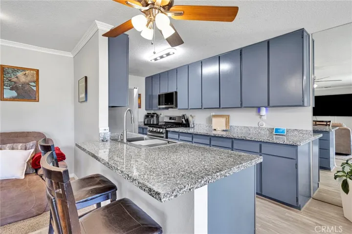27535 Lakeview 61, Helendale, California 92342