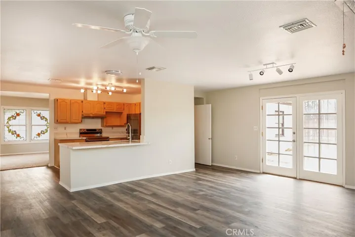 Family / Room Dining Room