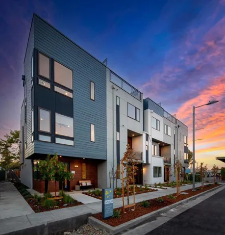 100 Koa Court, Palo Alto, California 94306