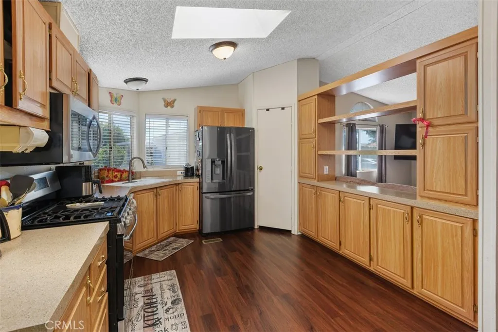 Kitchen 1