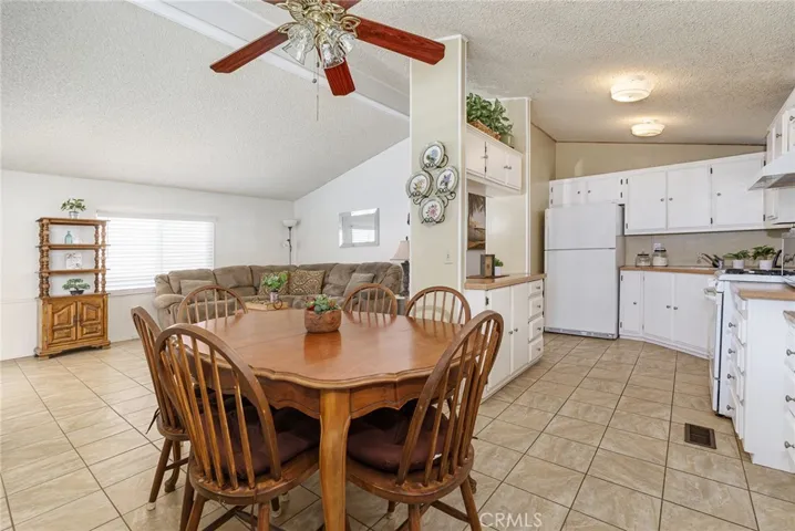2598 Ayala Drive 42, Rialto, California 92377