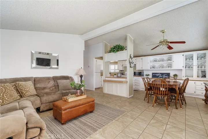 2598 Ayala Drive 42, Rialto, California 92377