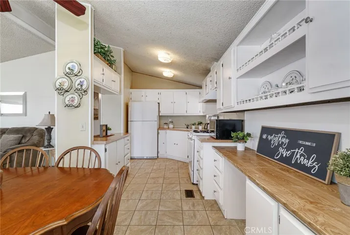 2598 Ayala Drive 42, Rialto, California 92377