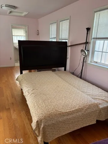 One bed room