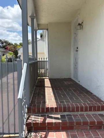 Front ground with steps entrance