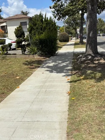 Side walk