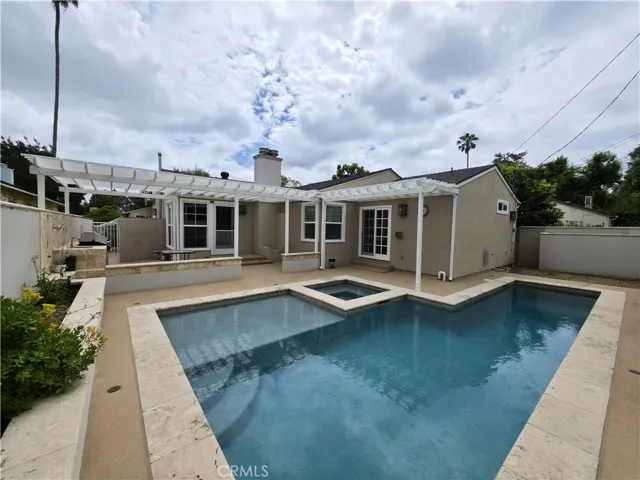 5339 Veloz Avenue, Tarzana, California 91356