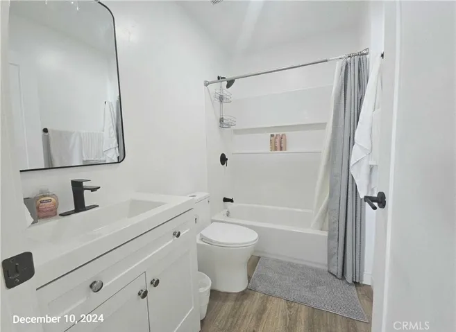 13206 S Vermont, Gardena, California 90247