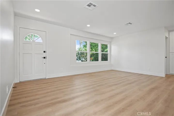 9917 Stanwin Ave, Arleta, California 91331
