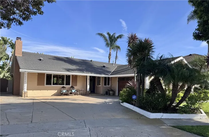 21532 Kaneohe Lane, Huntington Beach, California 92646