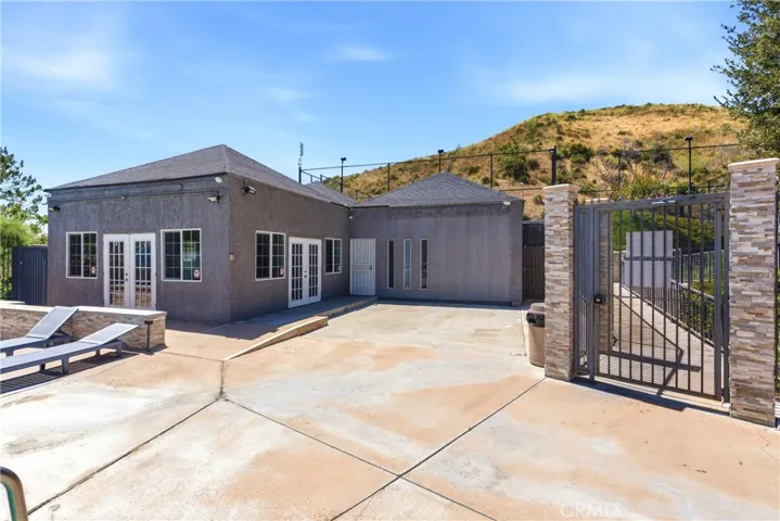 18209 Sierra Highway 30, Canyon Country, California 91351