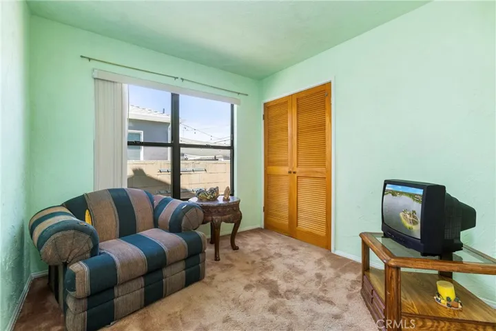 5902 Blackthorne, Lakewood, California 90712