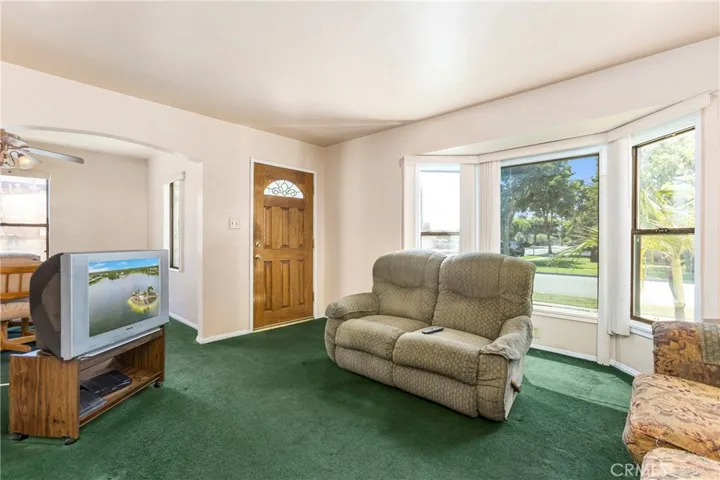 5902 Blackthorne, Lakewood, California 90712