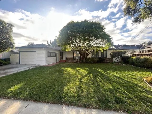 906 Bautista Drive, Salinas, California 93901