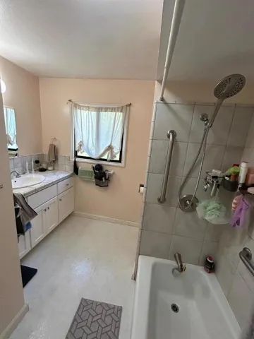 906 Bautista Drive, Salinas, California 93901