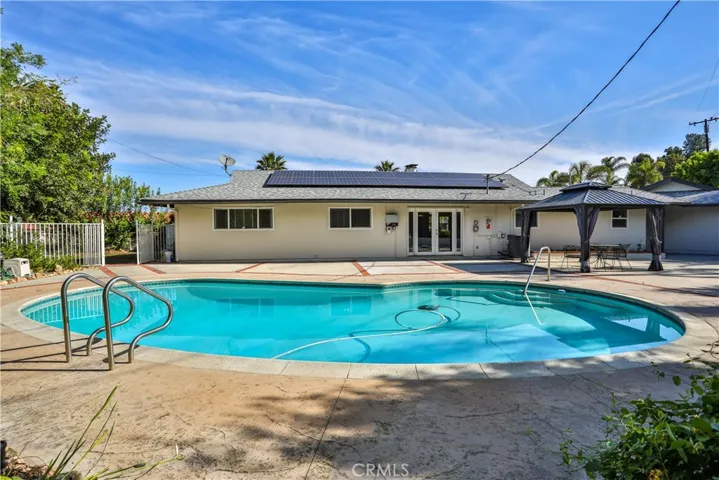 561 Crooked Arrow, Diamond Bar, California 91765