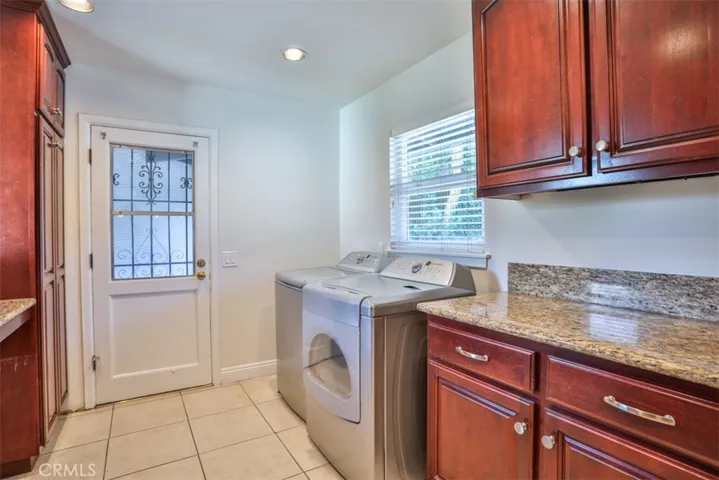 561 Crooked Arrow, Diamond Bar, California 91765