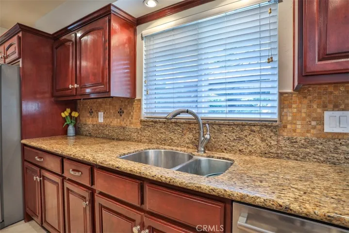 561 Crooked Arrow, Diamond Bar, California 91765