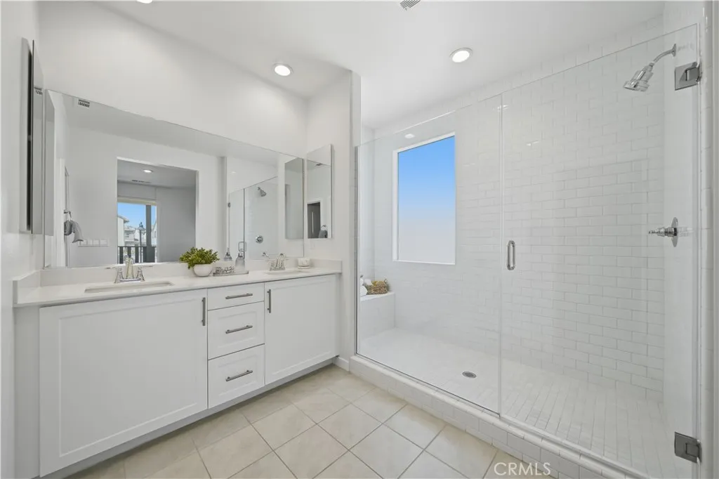 Primary en suite with large walk in shower
