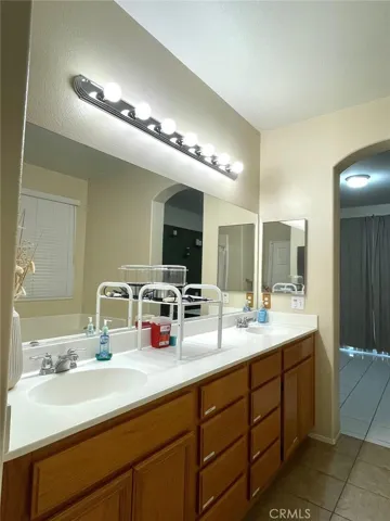 13656 Sandpiper Place, Victorville, California 92392