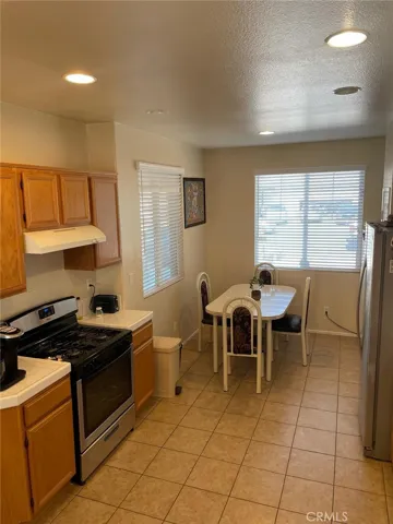13656 Sandpiper Place, Victorville, California 92392