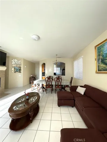 13656 Sandpiper Place, Victorville, California 92392