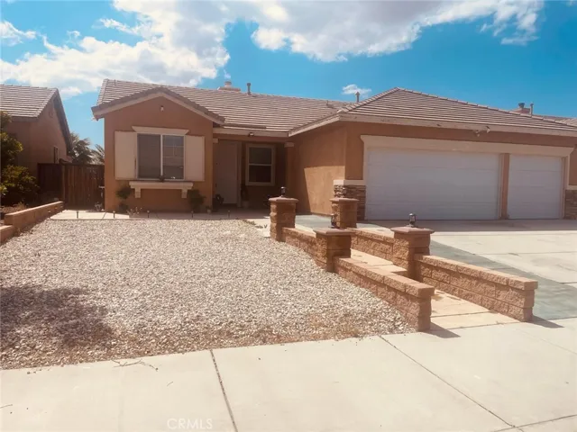 13656 Sandpiper Place, Victorville, California 92392