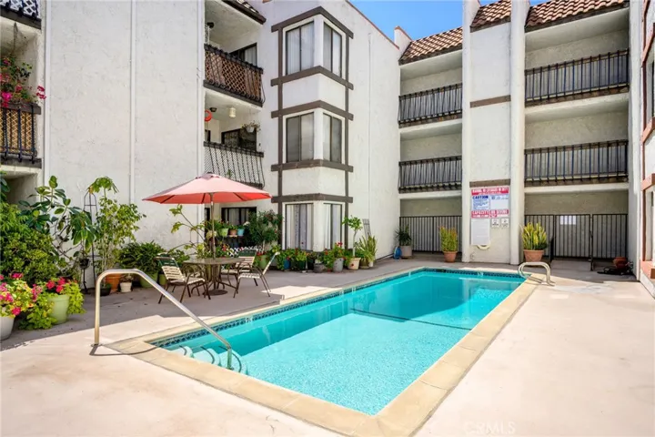 515 N Jackson Street 206, Glendale, California 91206