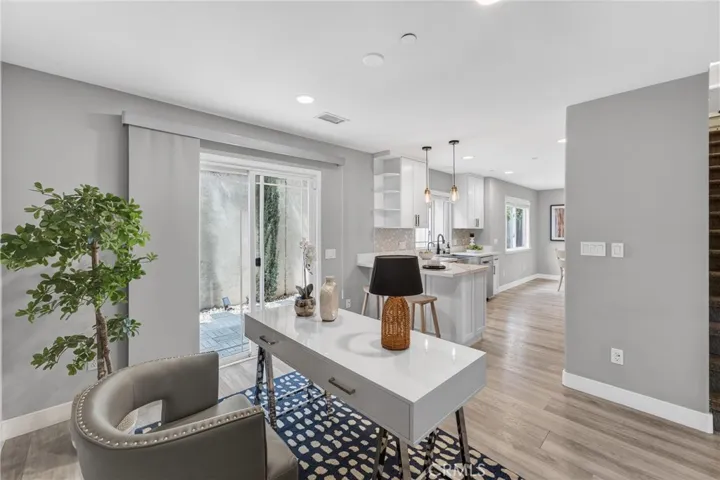 Family Room into Kitchen 1