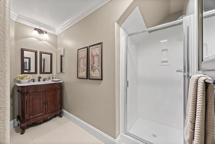 full bath on lower level is great addition to this floorplan