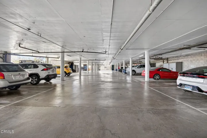 Parking garage