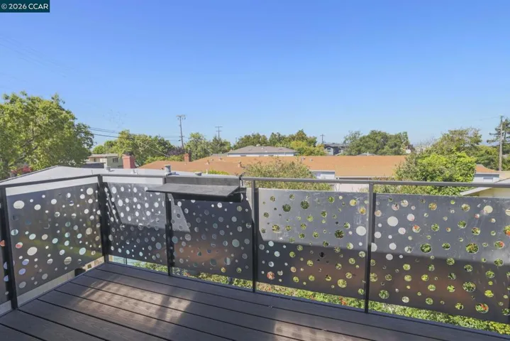 1325 Hopkins St, Berkeley, California 94702