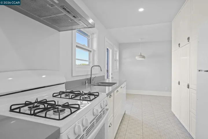 1325 Hopkins St, Berkeley, California 94702