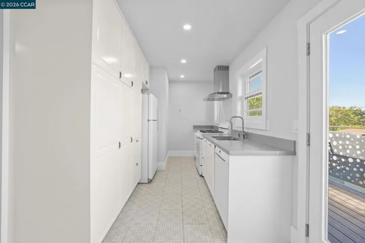 1325 Hopkins St, Berkeley, California 94702