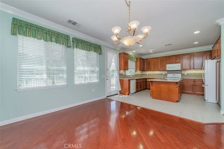 565 Pooley, Hemet, California 92545