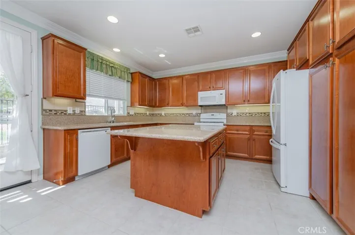 565 Pooley, Hemet, California 92545