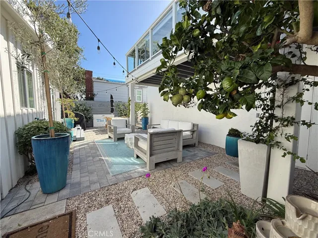 234 La Brea, Laguna Beach, California 92651