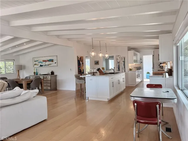 234 La Brea, Laguna Beach, California 92651