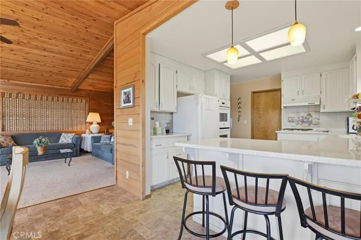 Kitchen Bar