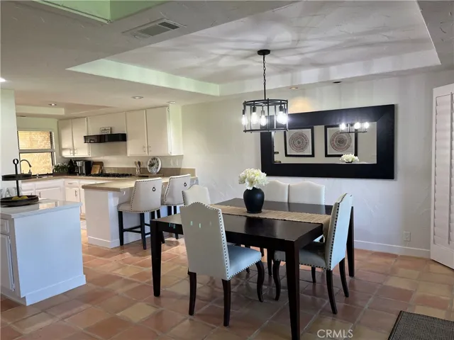 Dining area off kitchen