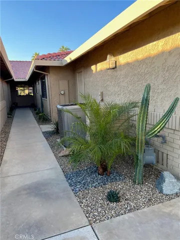 New Desertscape - nice and clean