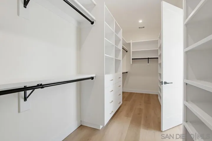 Walk-in Closet