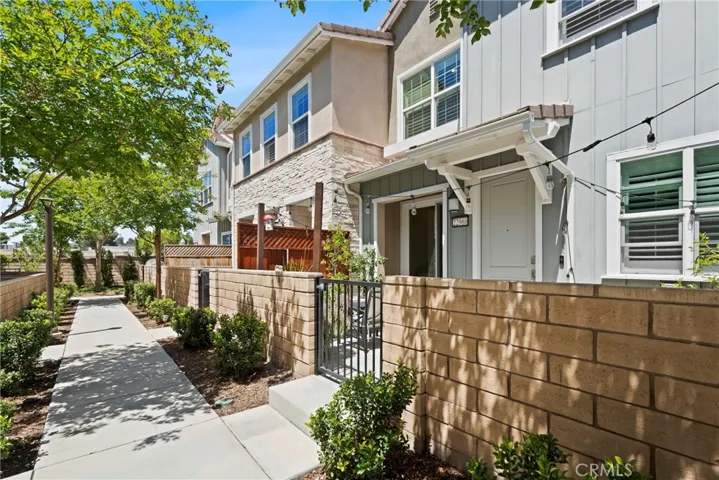 22960 Harvest Mill, Saugus, California 91350