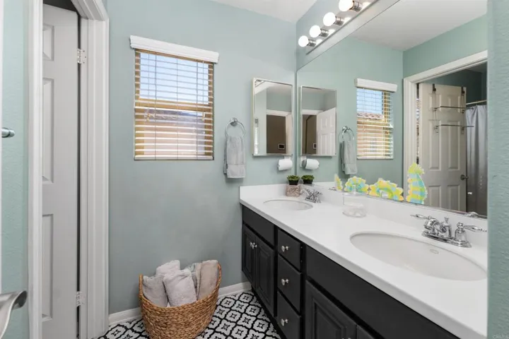 full bathroom upstairs