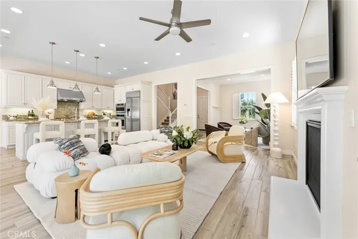 51 Stanza, Irvine, California 92620