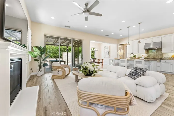 51 Stanza, Irvine, California 92620