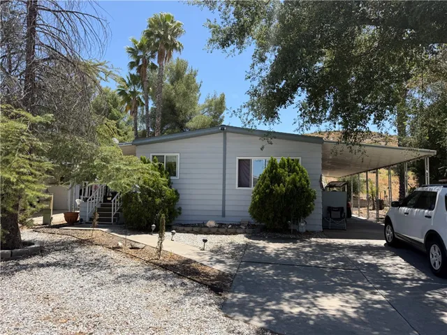 23118 Skylink, Canyon Lake, California 92587