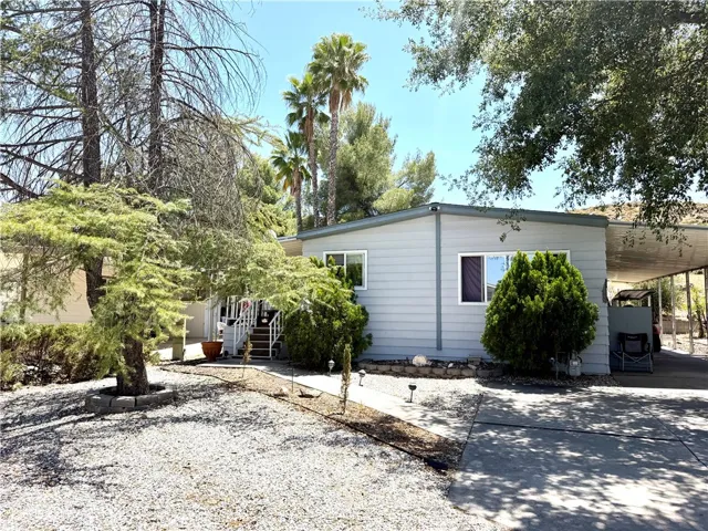 23118 Skylink, Canyon Lake, California 92587