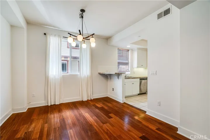 6300 Honolulu 205, La Crescenta, California 91214